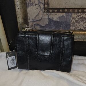 NWT- FOSSIL Ellis Multi Compartment Black Leather Wallet